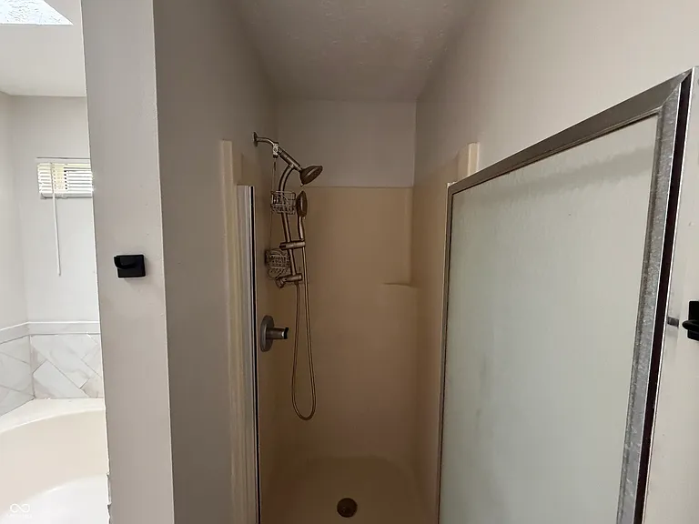 411 Garden Grace Dr — Photo 32