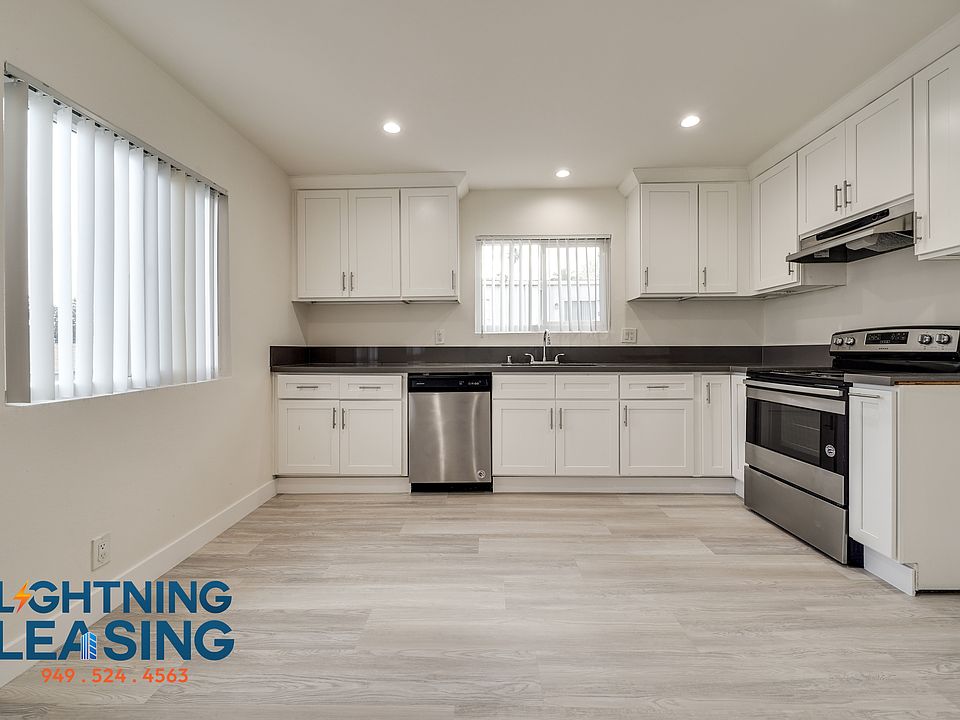 1st image of 20436 Cohasset St #12B