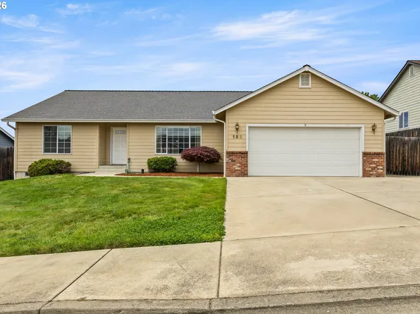 186 NW Woodduck St, Winston, OR 97496