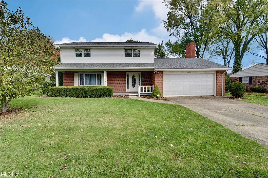 1337 Independence Cir SE photo 1