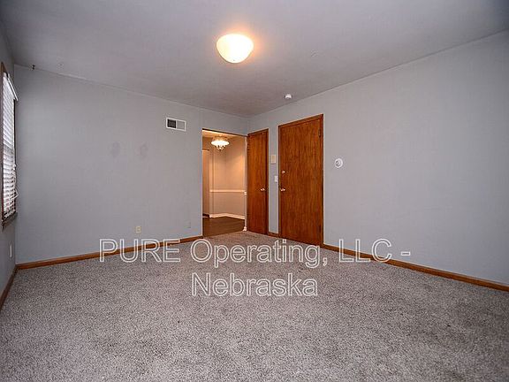 3rd image of 220 N 32nd Ave APT 4