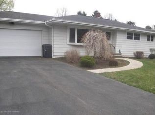 385 Greenpond Rd, Shavertown, PA 18708