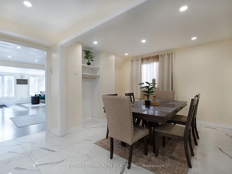 33 Windsor Ave — Photo 29