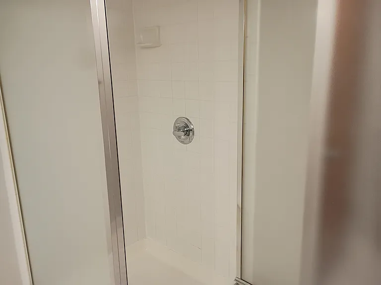 Prentiss Pointe Apartments — Photo 123