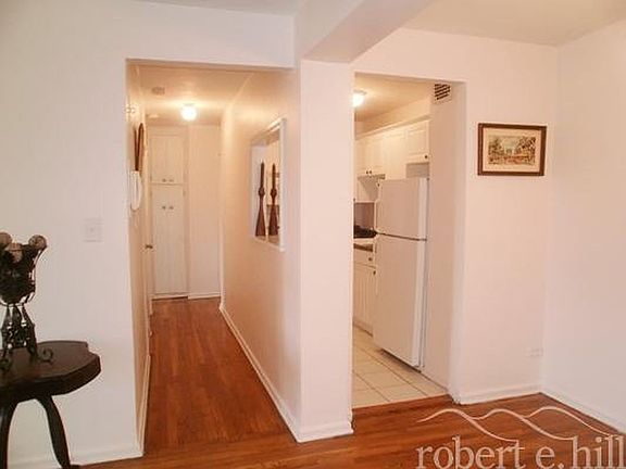 2nd image of 3065 Sedgwick Ave Unit 5G