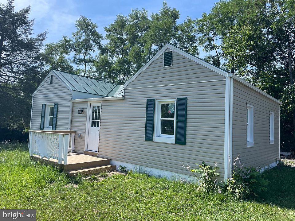 1st image of 168 Kathleen Ct