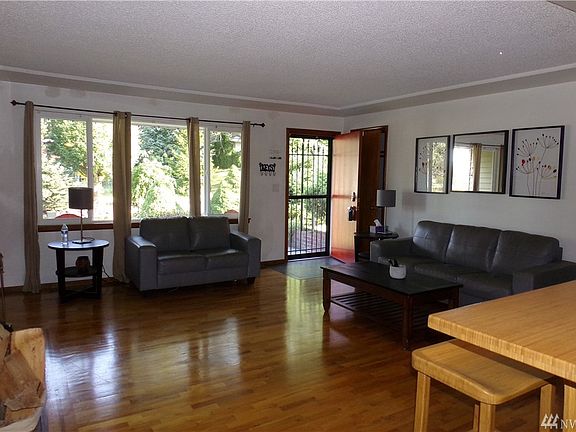 5th image of 10509 Becker Dr SW