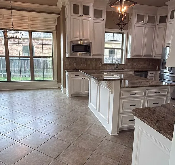 9572 Rochel Dr — Photo 52