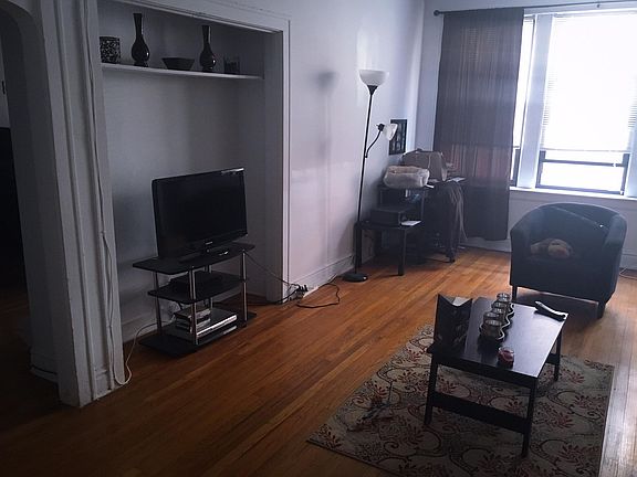 5th image of 5523 S Everett Ave APT 2E
