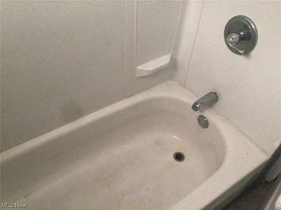 4th image of 603 E 123rd St