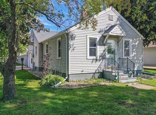 1722 W Murdock Ave, Oshkosh, WI 54901