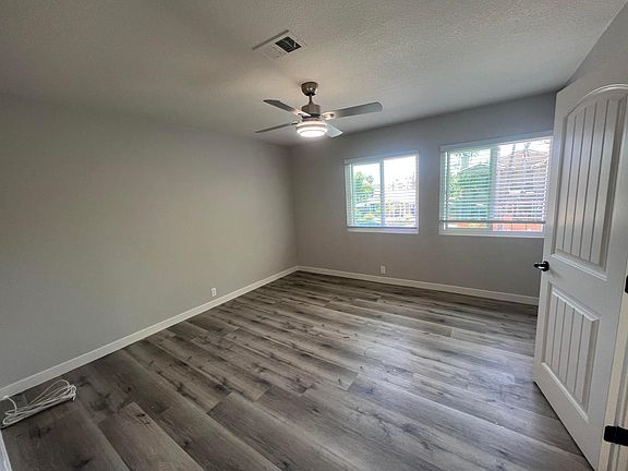 4th image of 4587 Idaho St #4