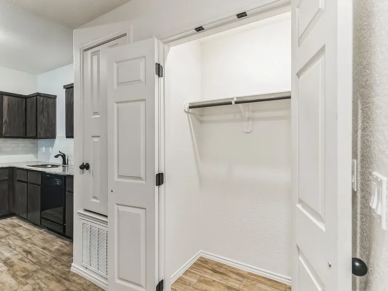 2416 Alterman Dr #A — Photo 6