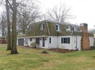 446 Tryon Dr, Lewiston, NY 14092