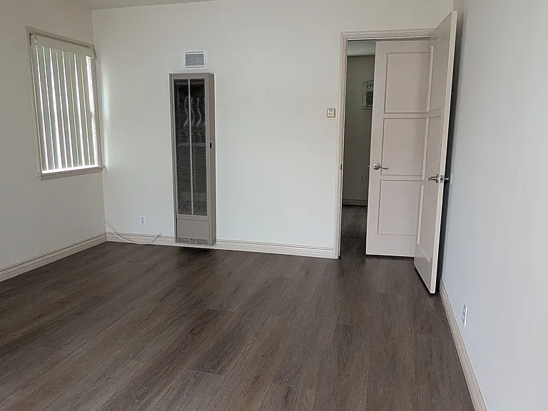 1328 S Fremont Ave — Photo 6