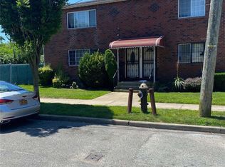 14040 Coombs St, Springfield Gardens, NY 11413