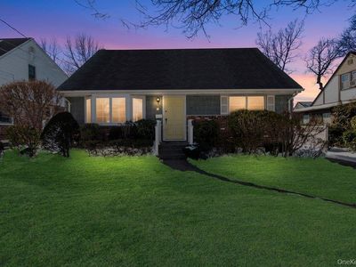 91 Drake Street, Malverne, NY, 11565