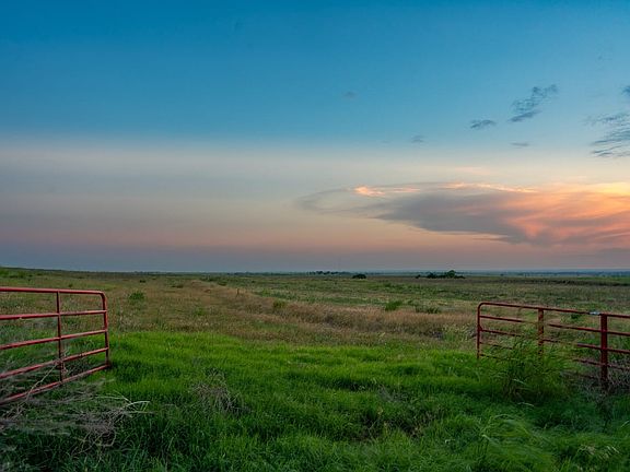 5th image of 154 E 650th Rd