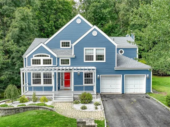 280 Rockwood Court, Yorktown Heights, NY 10598