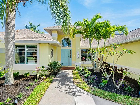 4th image of 1919 Glen Meadows Cir
