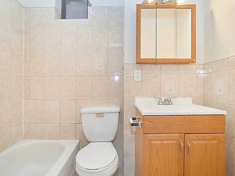 179 Madison Ave #3R — Photo 11