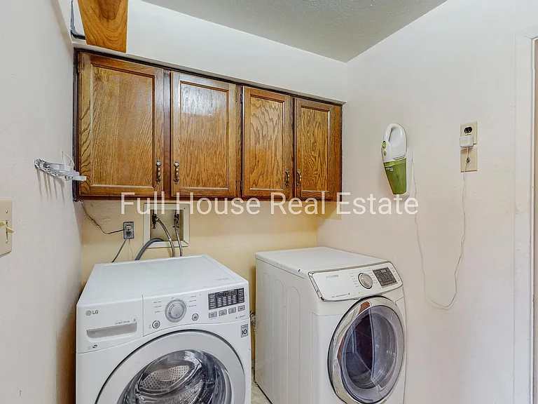 7309 Coulson Dr NE — Photo 11