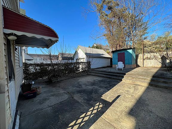 5th image of 81-41 169th St