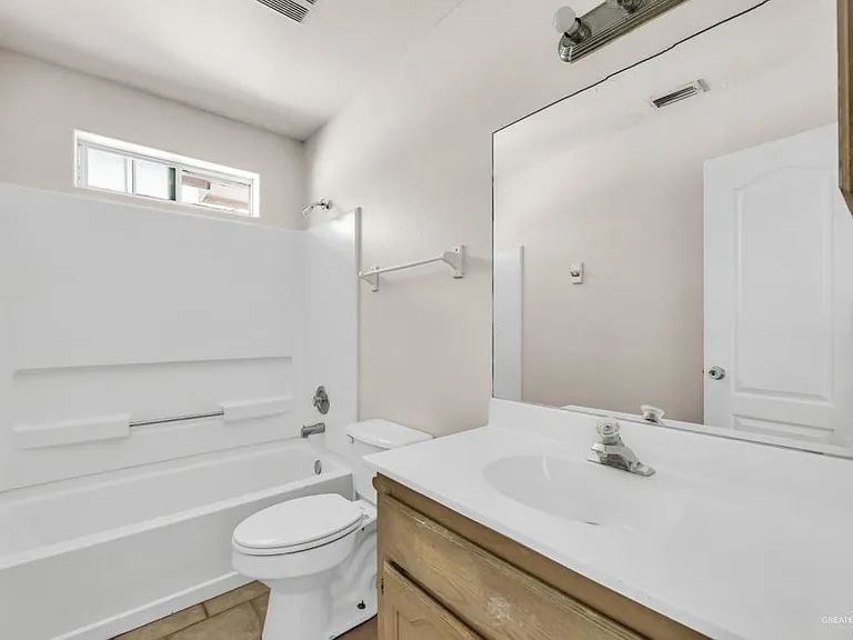 1810 Agua Fina Ave #2 — Photo 13
