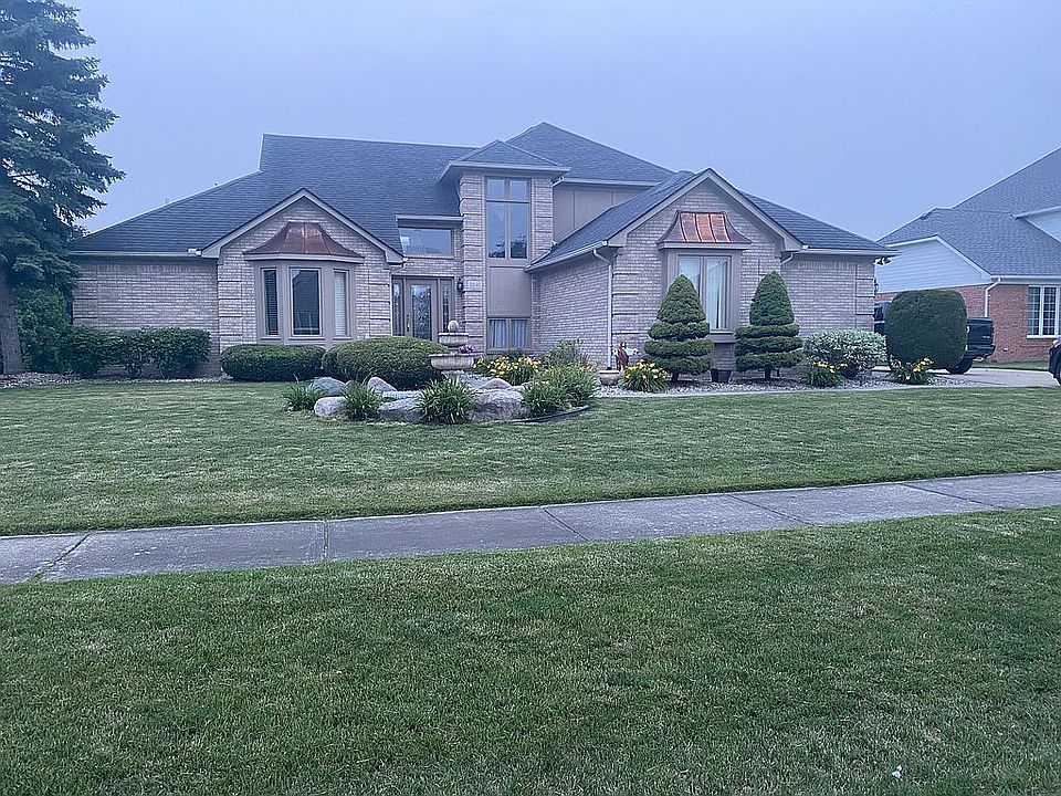 2nd image of 3340 Chesapeake Dr