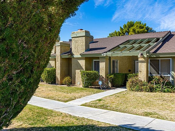 2nd image of 1019 N Norma St