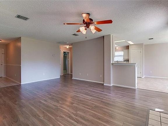 5th image of 1322 Ashley Dr