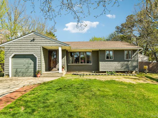39 Harrison Avenue, Centereach, NY 11720
