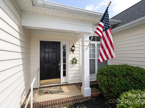 2nd image of 5194 Courtfield Dr #18