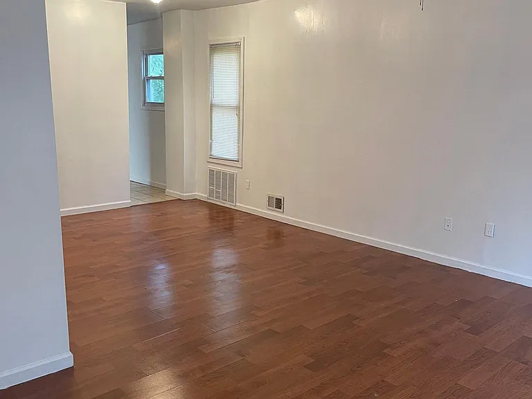481 S 11th St #1 — Photo 4