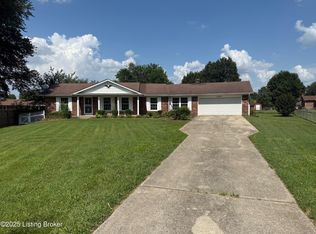 4505 Forest Ridge Ct, Louisville, KY 40219