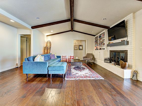 3rd image of 1365 Tarman Cir