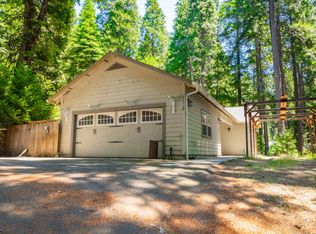 2077 Bourbon St, Pollock Pines, CA 95726