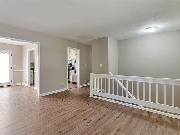 4th image of 3768 Glen Mora Dr