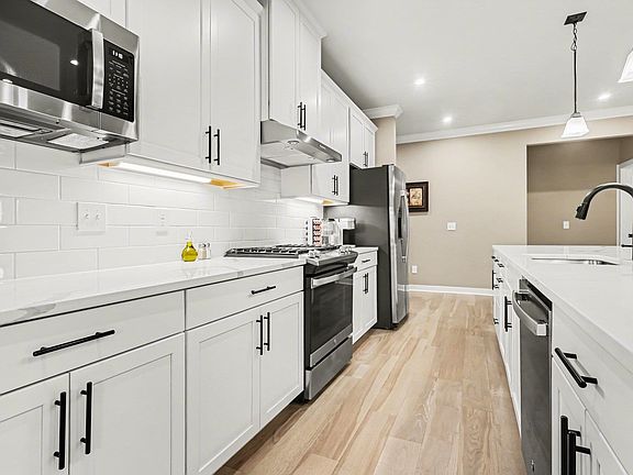 5th image of 1288 Fiddletree Ln