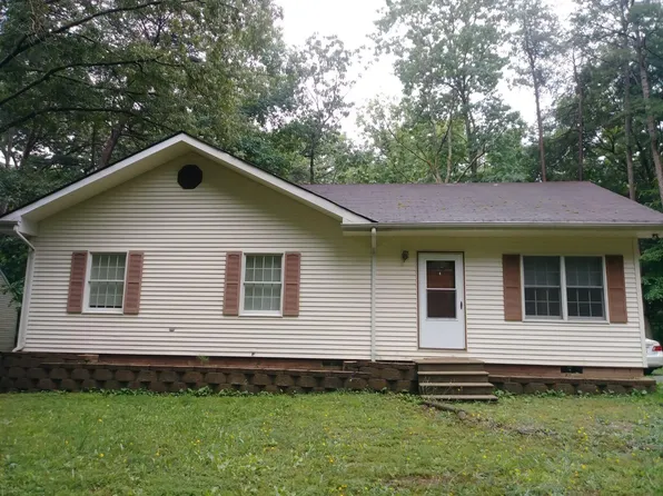 959 Swan Ln, Ruther Glen, VA 22546