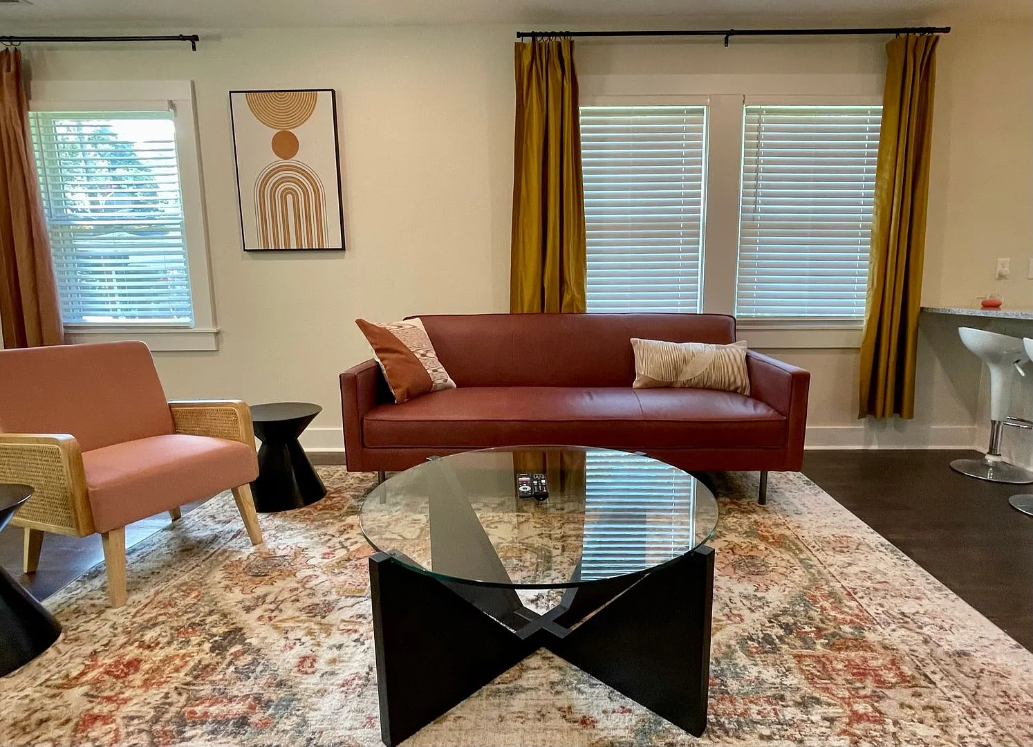 Remodel 3bd/2ba located in Beacon Village — Photo 4