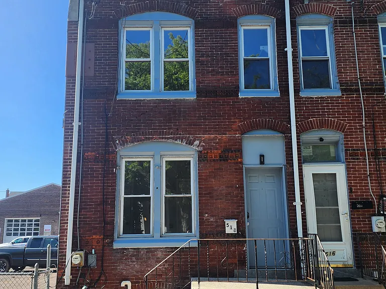 518 King St — Photo 17