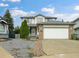 15 Orchid Pl, Saint Albert, AB T8N6P5