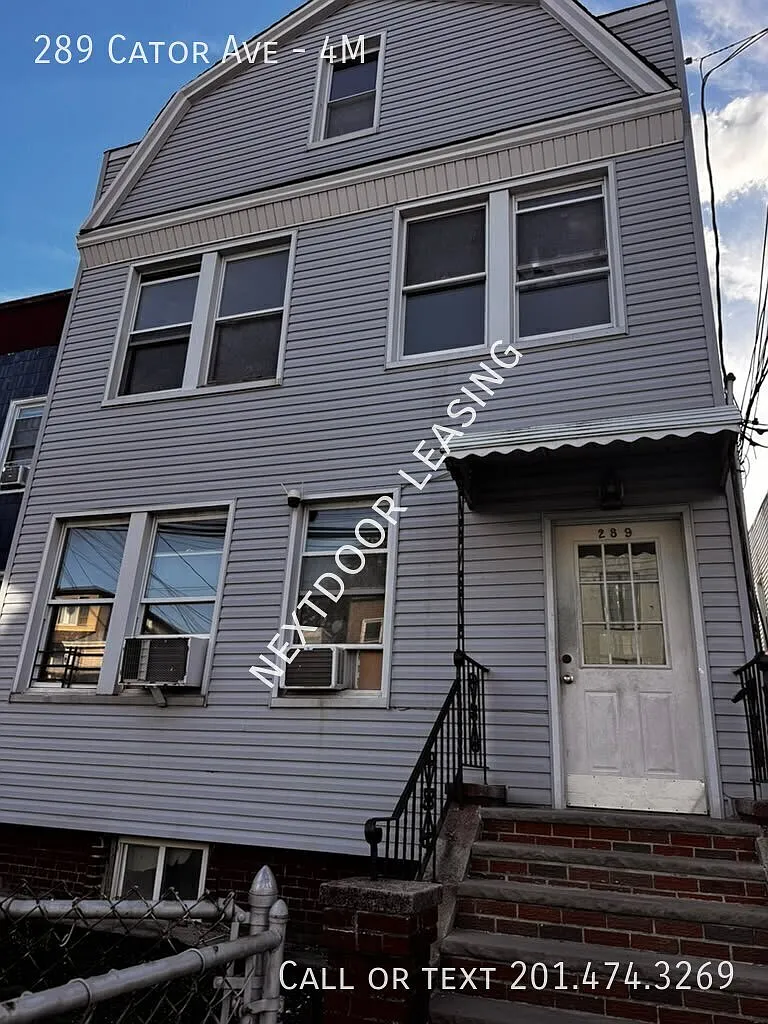 289 Cator Ave — Photo 1