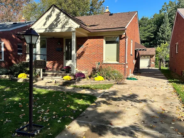 20530 Carlysle St, Dearborn, MI 48124