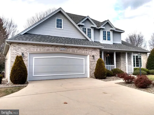 6968 Fairway Dr E, Fayetteville, PA 17222