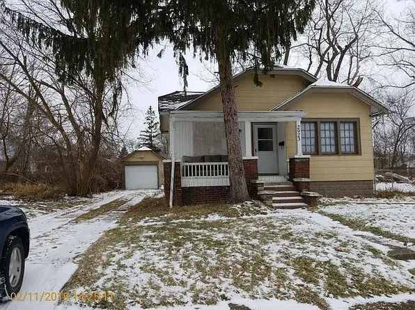 2923 Winona St, Flint, MI 48504