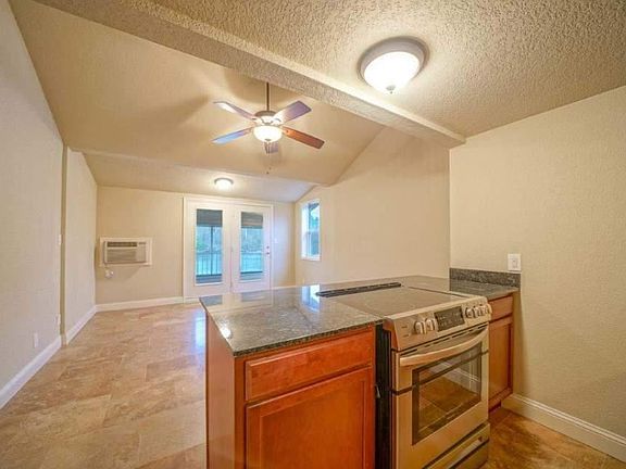 3rd image of 179 River Mill Ct