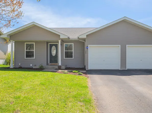 382 Cedar St, Baldwin, WI 54002