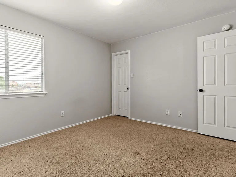 2002 Isabelle Dr — Photo 12